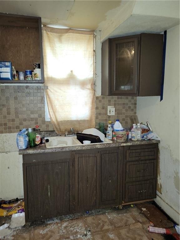 Gooding Ave, Cleveland, OH 44108