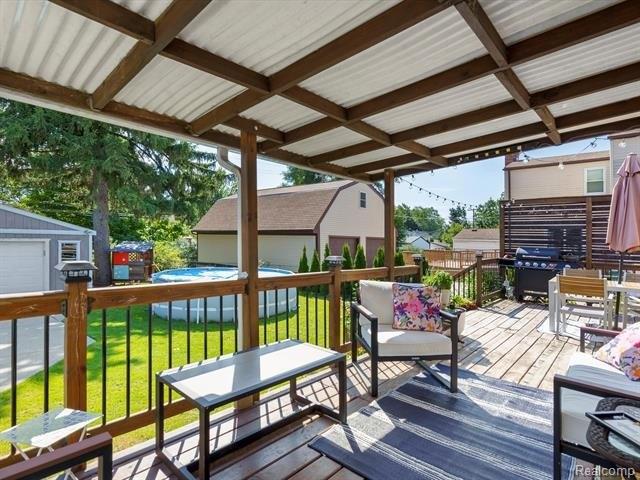 S Webik Ave, Clawson, MI 48017