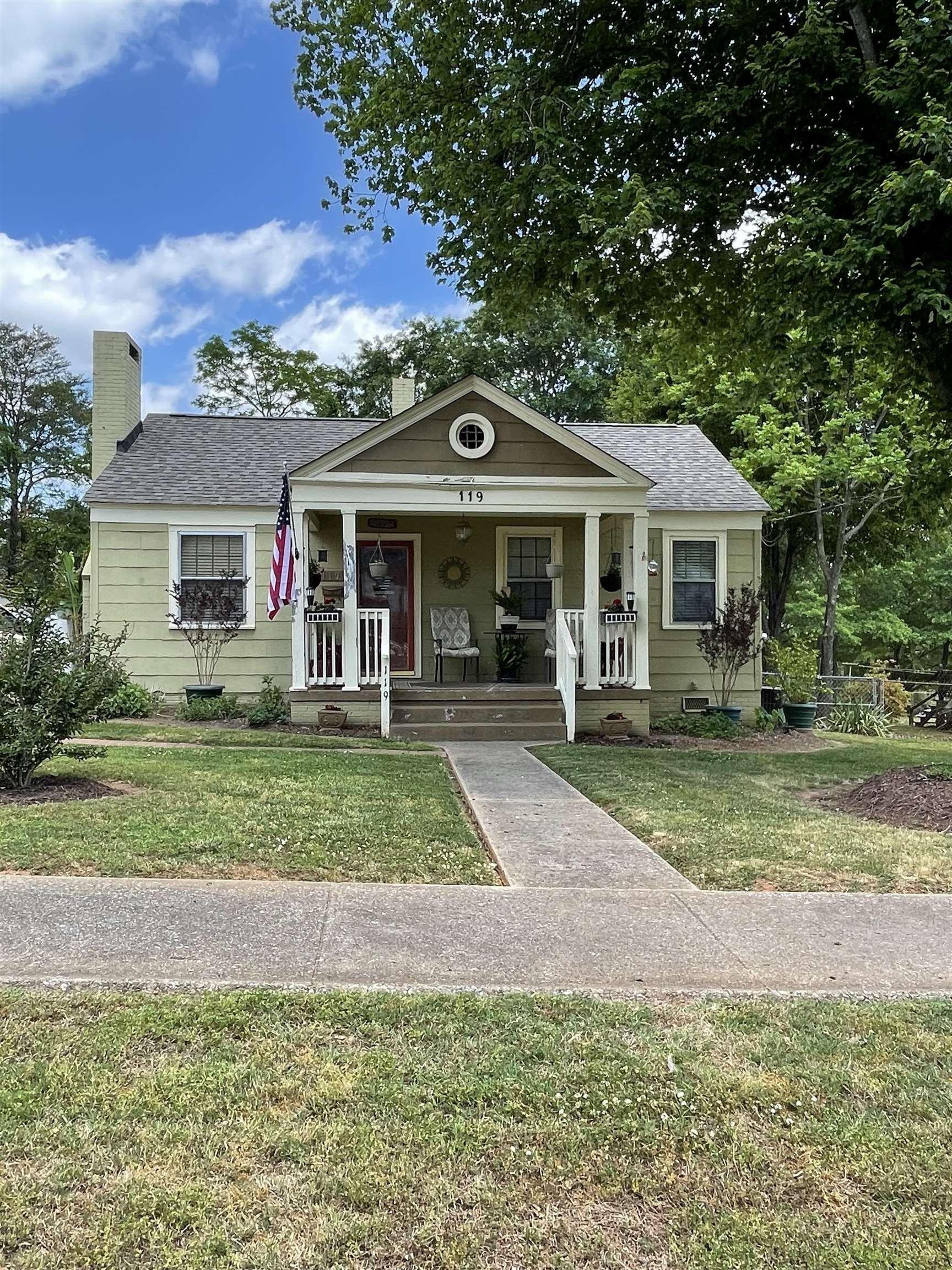 Phifer Dr, Spartanburg, SC 29303