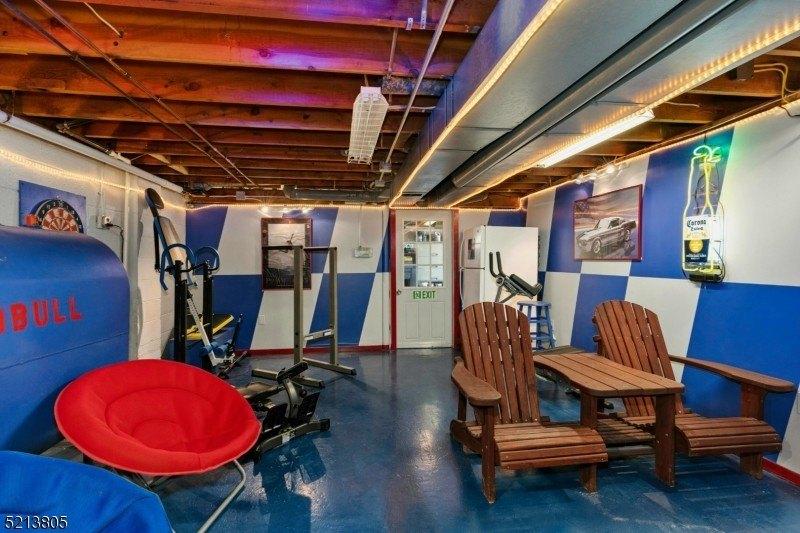 Cottonwood Ct, Stockholm, NJ 07460