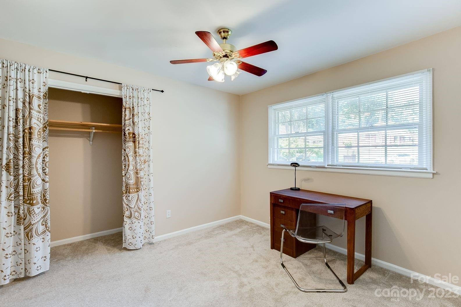 Aspendale Ln, Charlotte, NC 28212