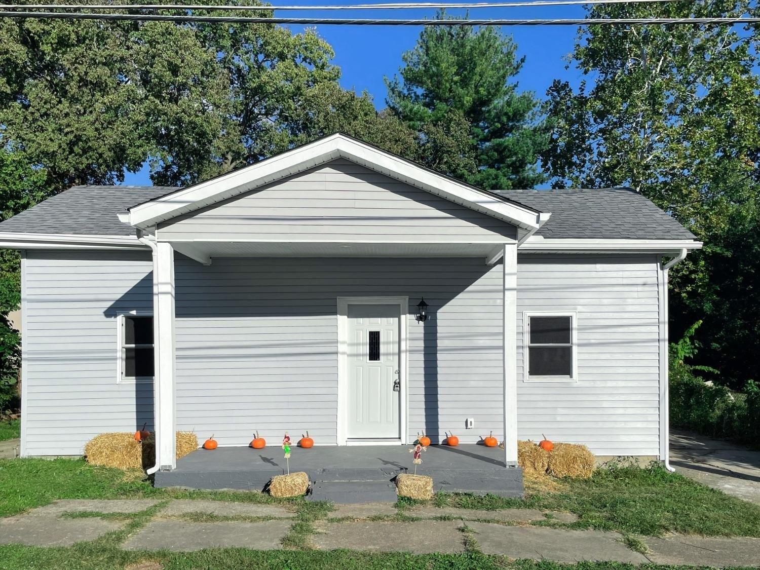 Clay St, Lebanon, OH 45036