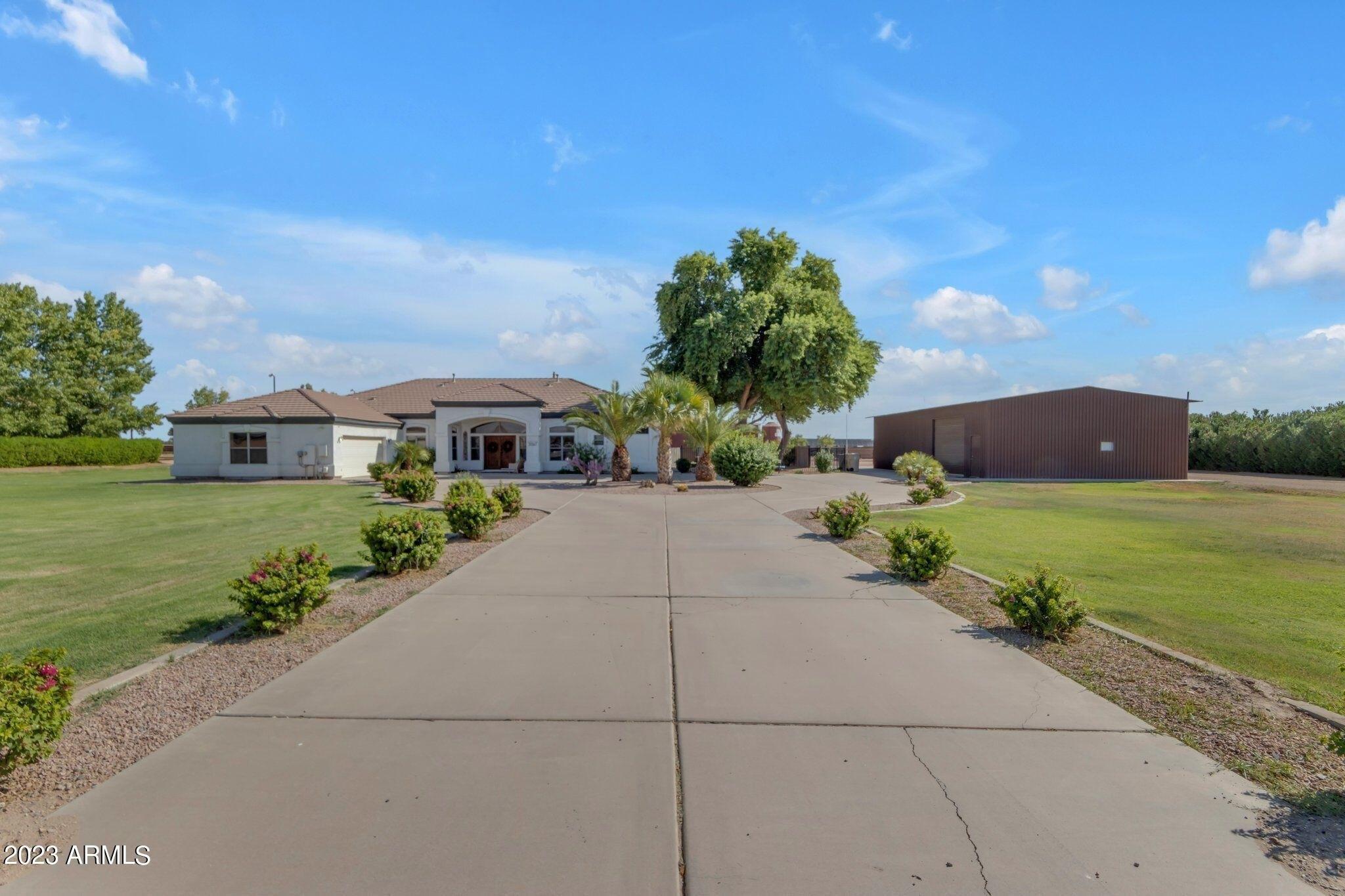 N Country Ln, San Tan Valley, AZ 85140