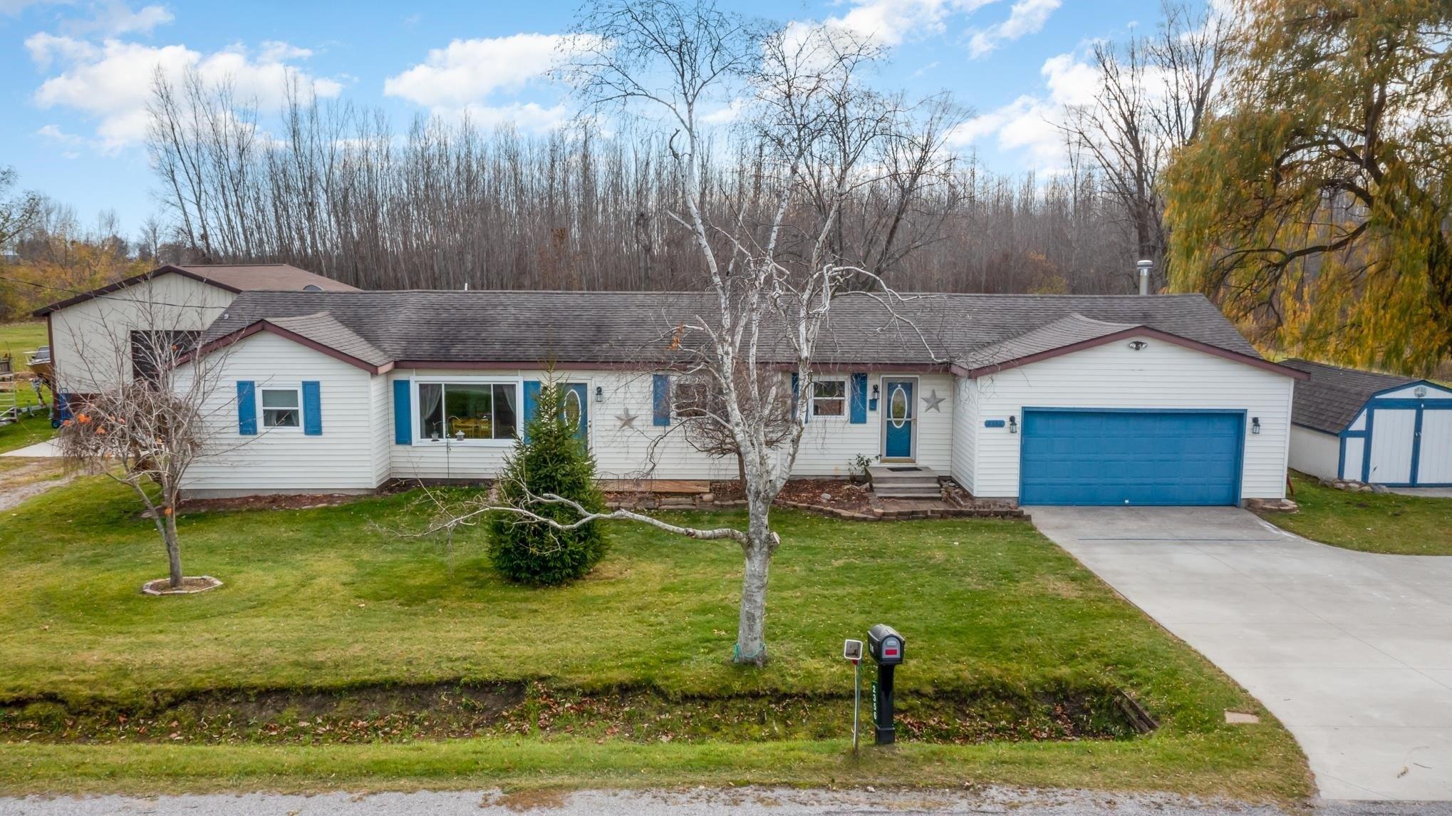 E Erickson Rd, Pinconning, MI 48650