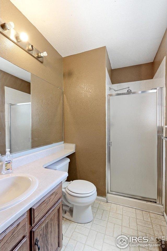 E 45th Ave, Denver, CO 80249