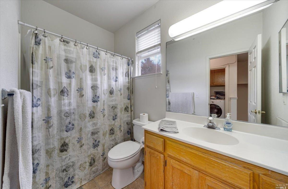 Peterson Ln, Santa Rosa, CA 95403