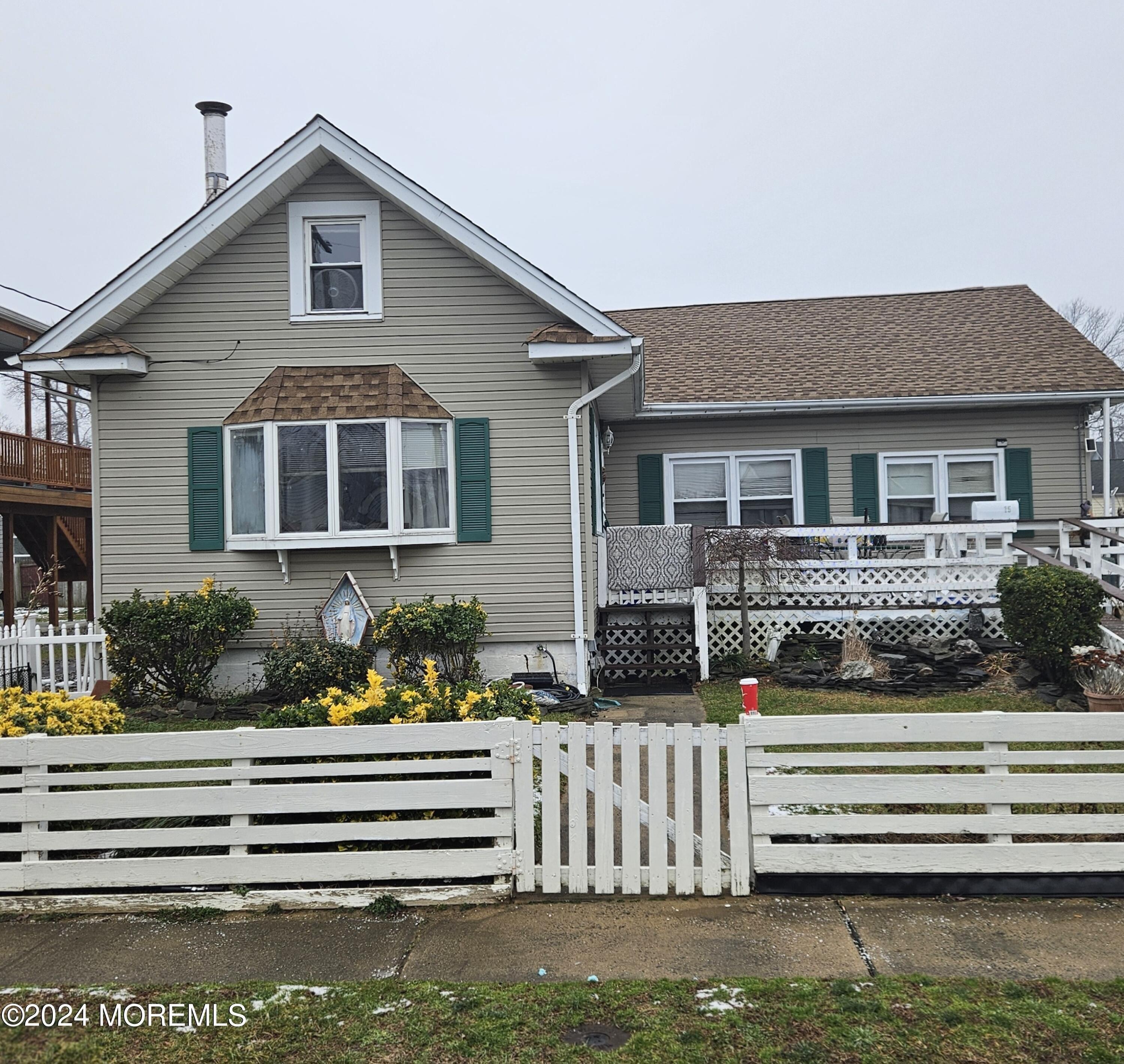 Atlantic Ave, Keansburg, NJ 07734
