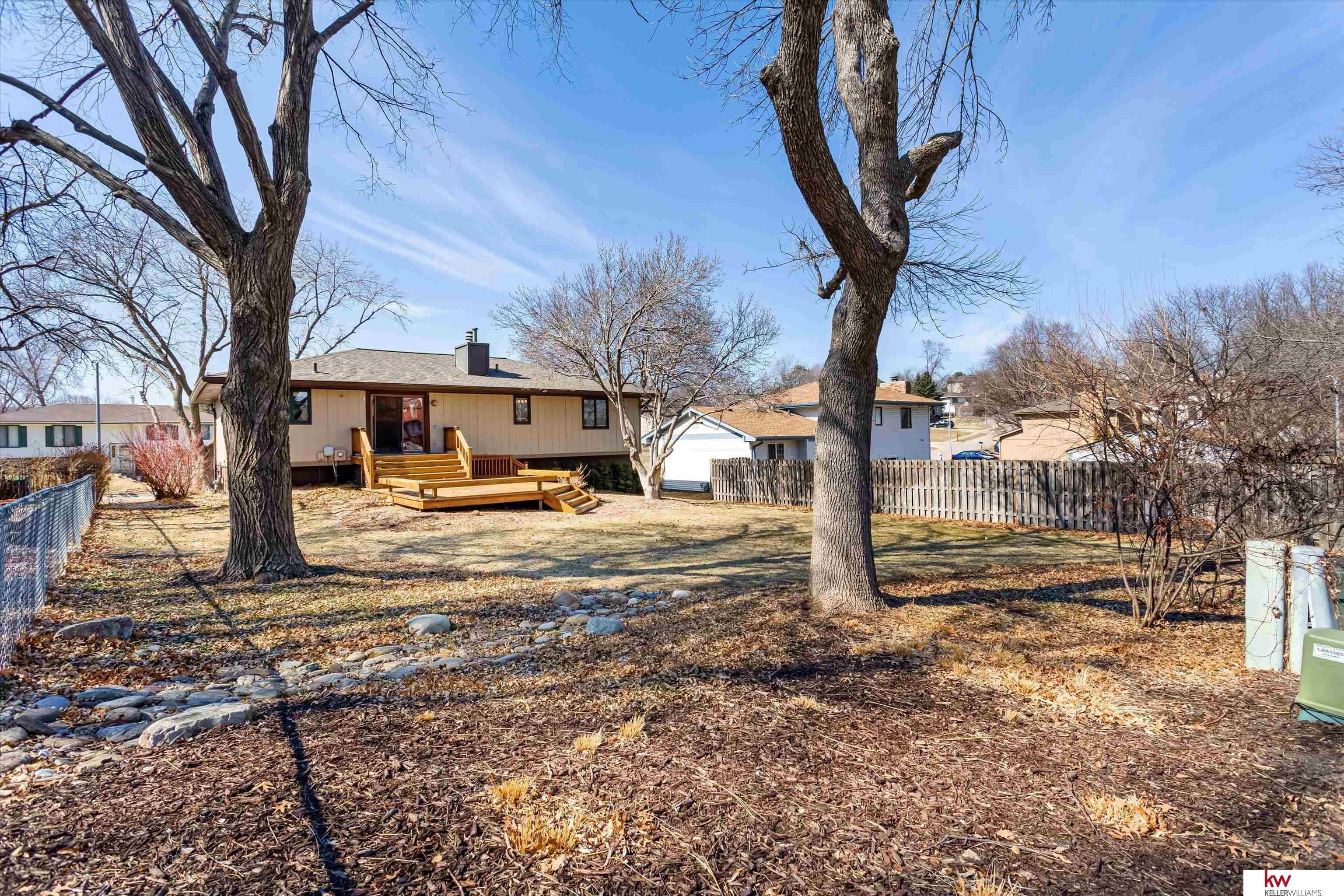 N 124th Cir, Omaha, NE 68164
