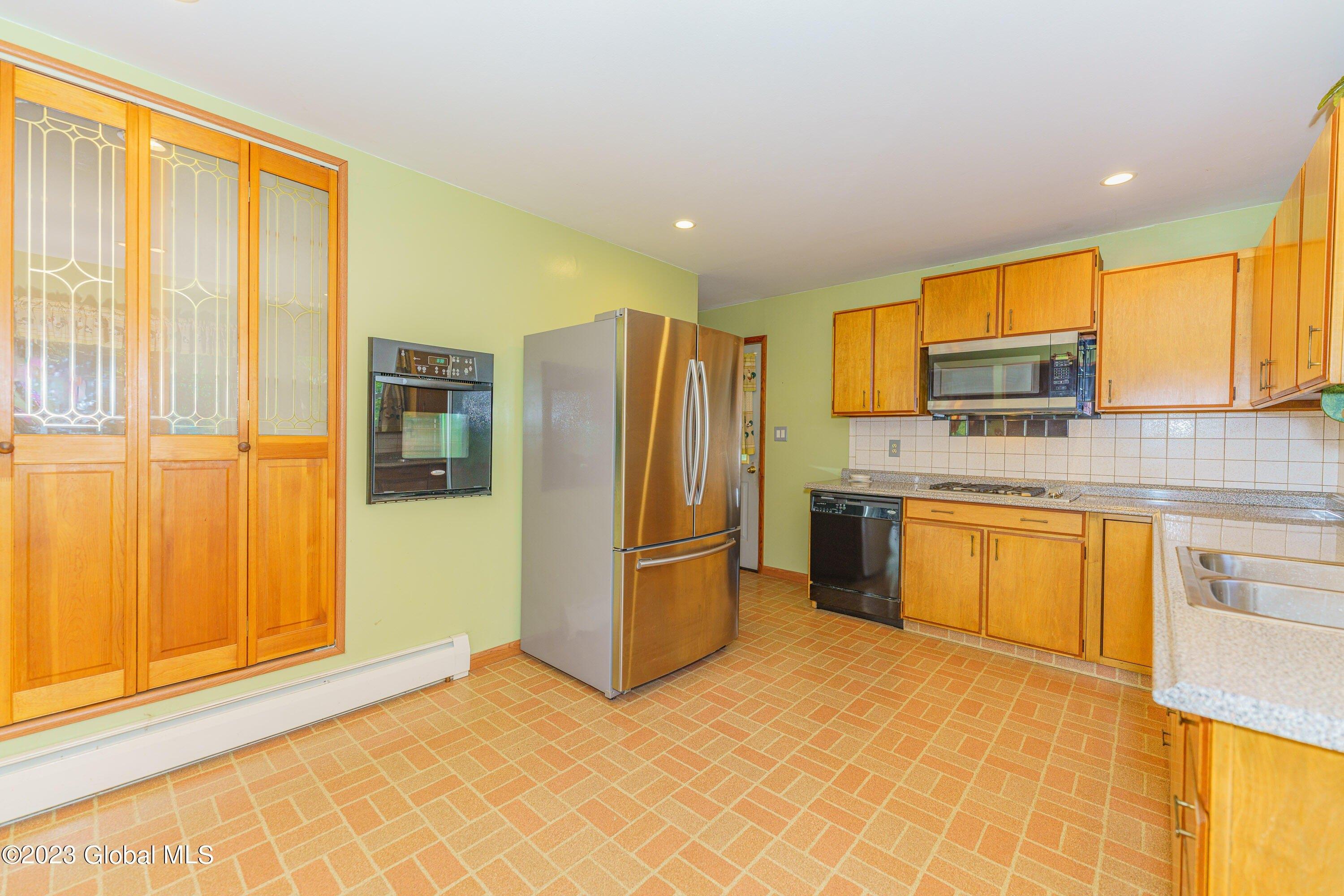Nelson St, Schenectady, NY 12306