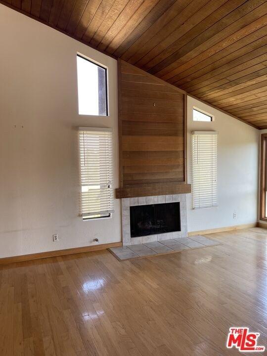 Llano Dr, Woodland Hills, CA 91364