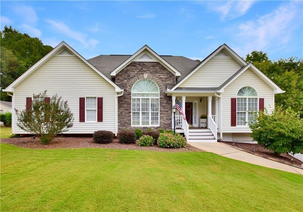 Magnolia Dr, Douglasville, GA 30134