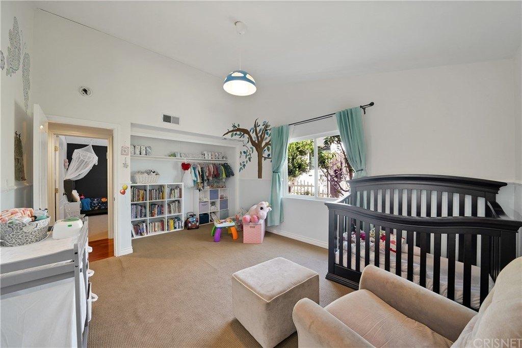 Philiprimm St, Woodland Hills, CA 91367