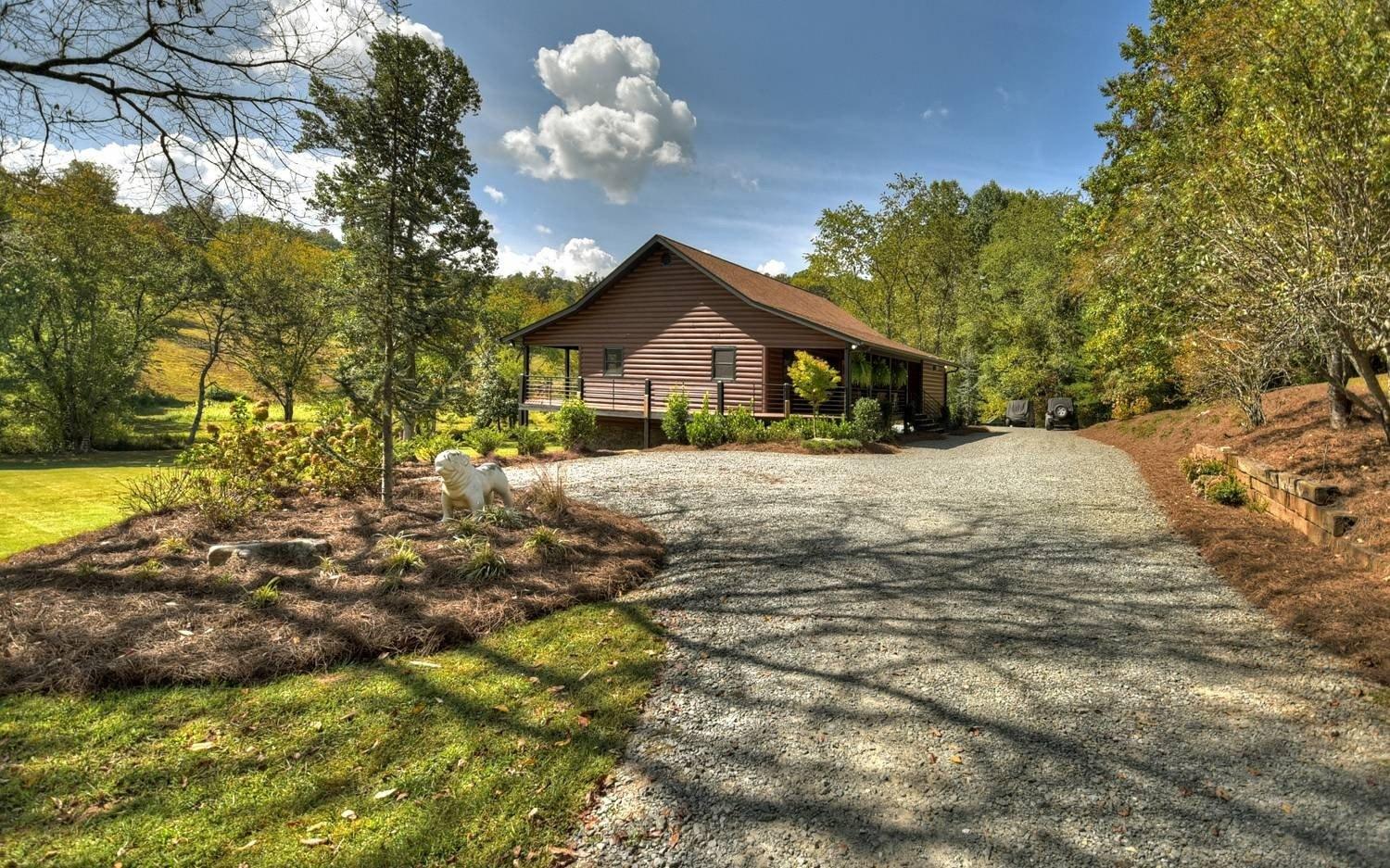 Mobile Rd, Blue Ridge, GA 30513