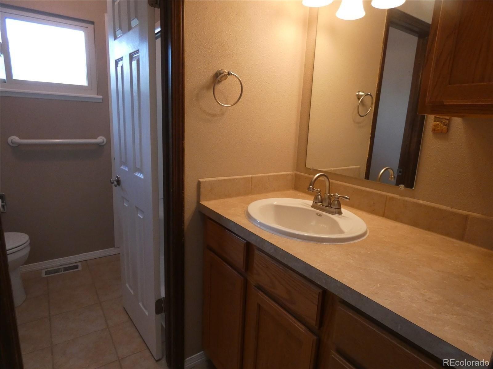 S Fraser St, Aurora, CO 80014
