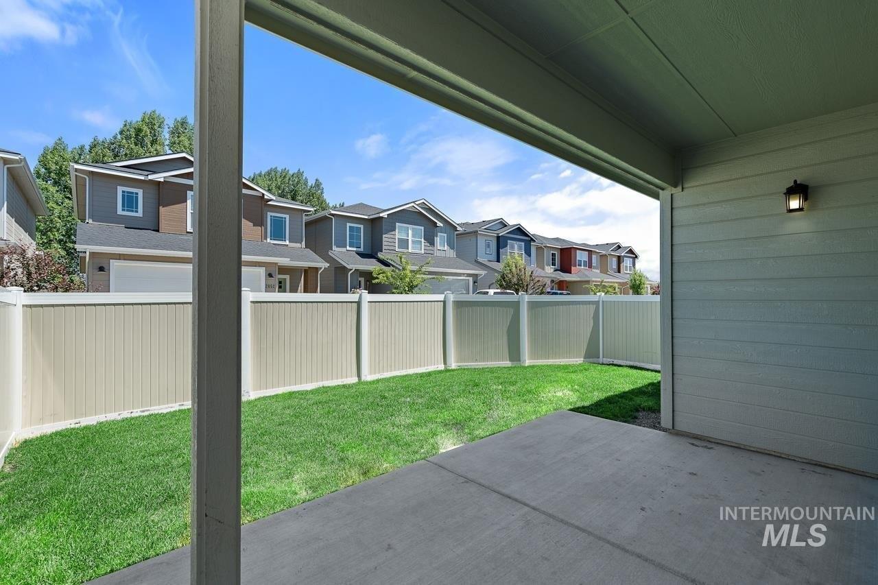 W Bella Ln, Nampa, ID 83651