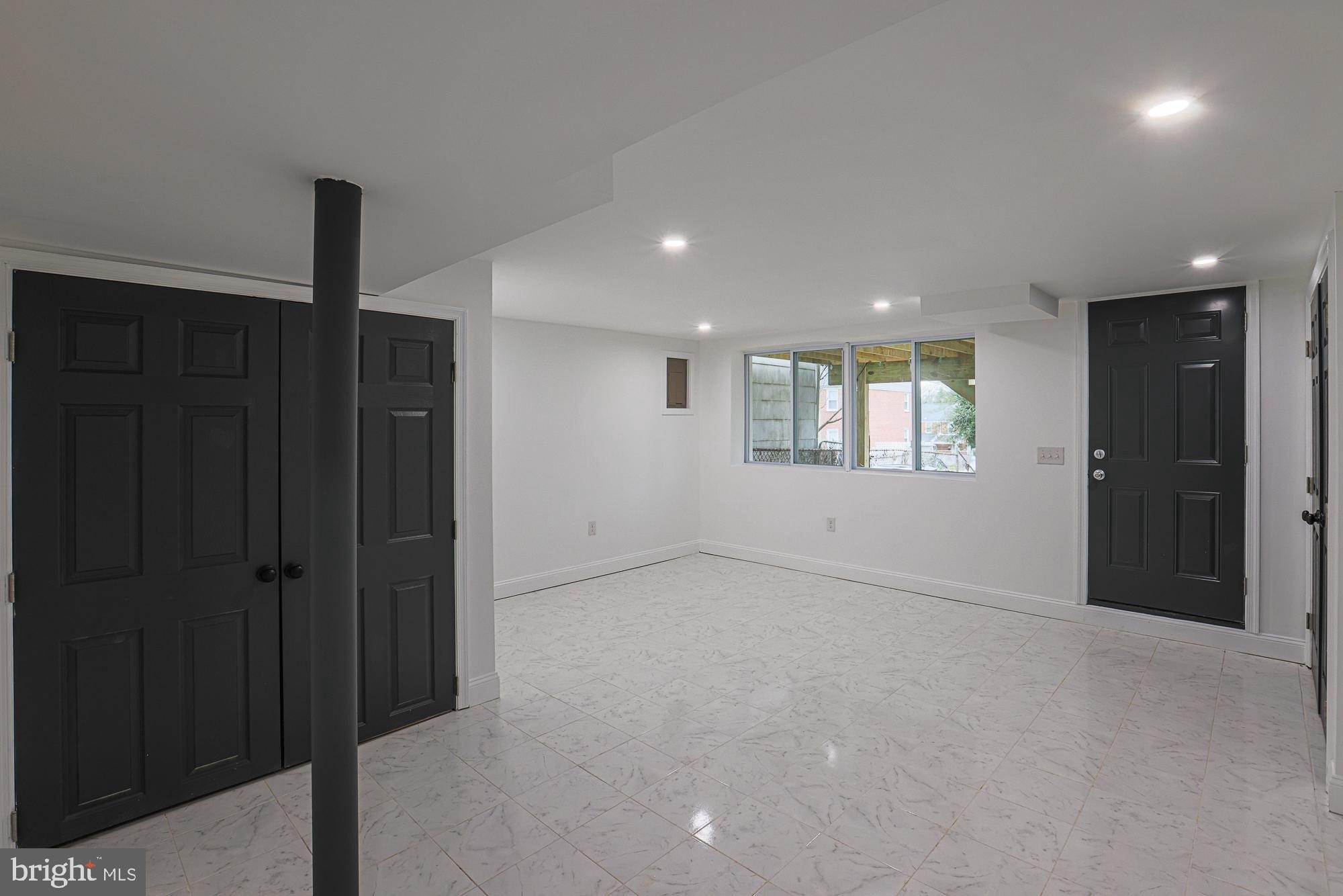 Lenton Ave, Baltimore, MD 21212