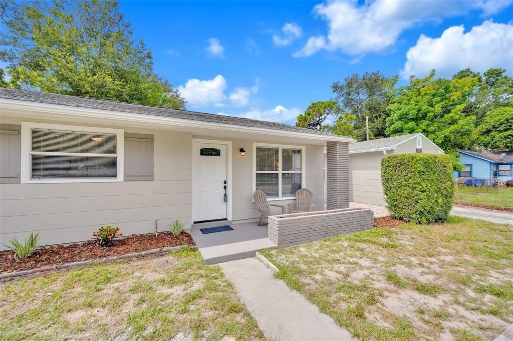 17th Ave S, Saint Petersburg, FL 33711