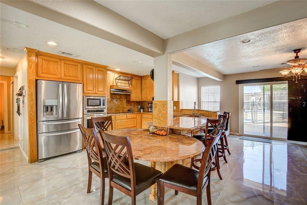 Sherwood Dr, Mesquite, TX 75150