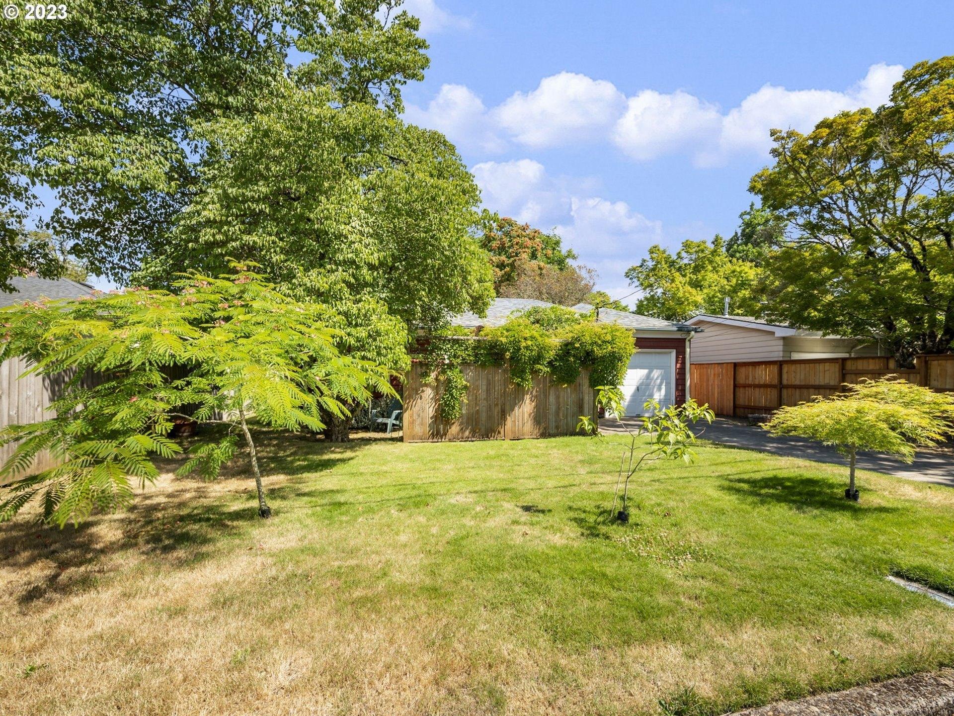 Se Insley St, Portland, OR 97206