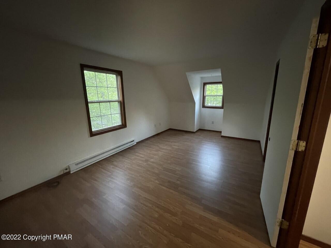 Country Place Dr, Tobyhanna, PA 18466