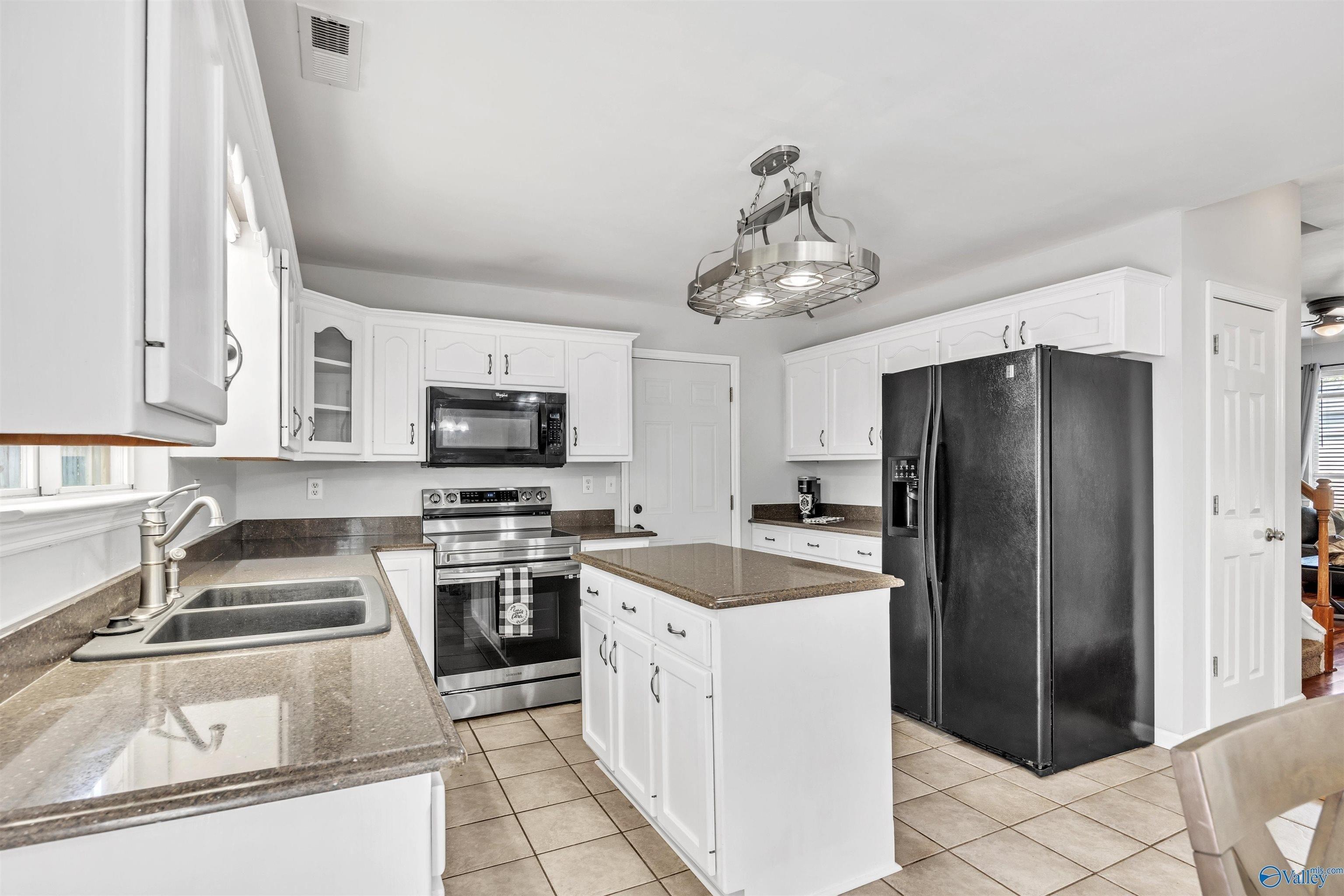Dartmouth Dr, Madison, AL 35757