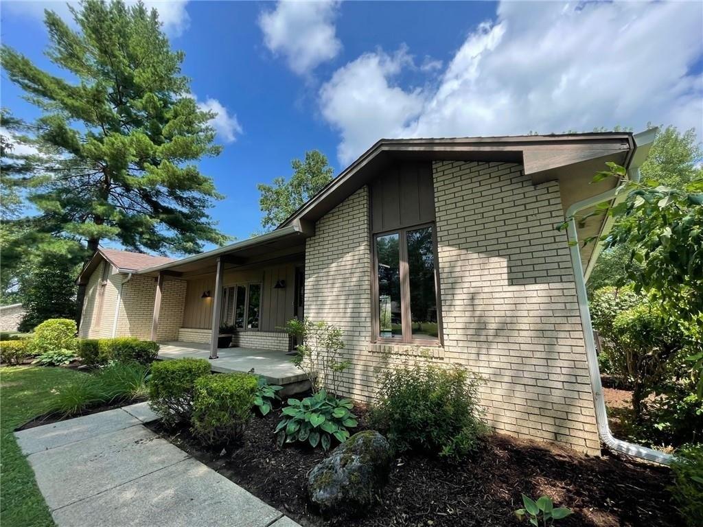 Mutton Creek Dr, Seymour, IN 47274