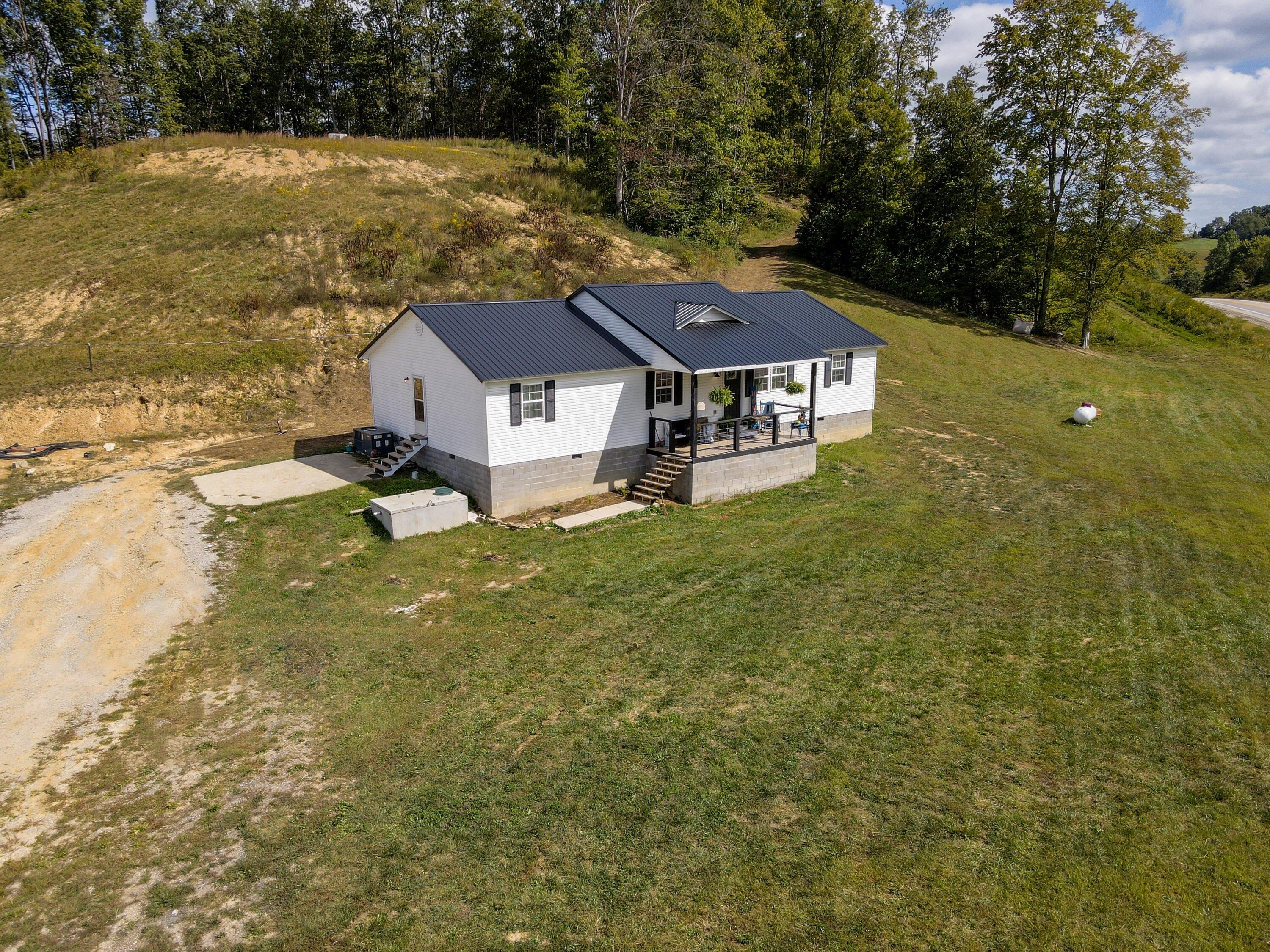 Highway 460 W, Ezel, KY 41425