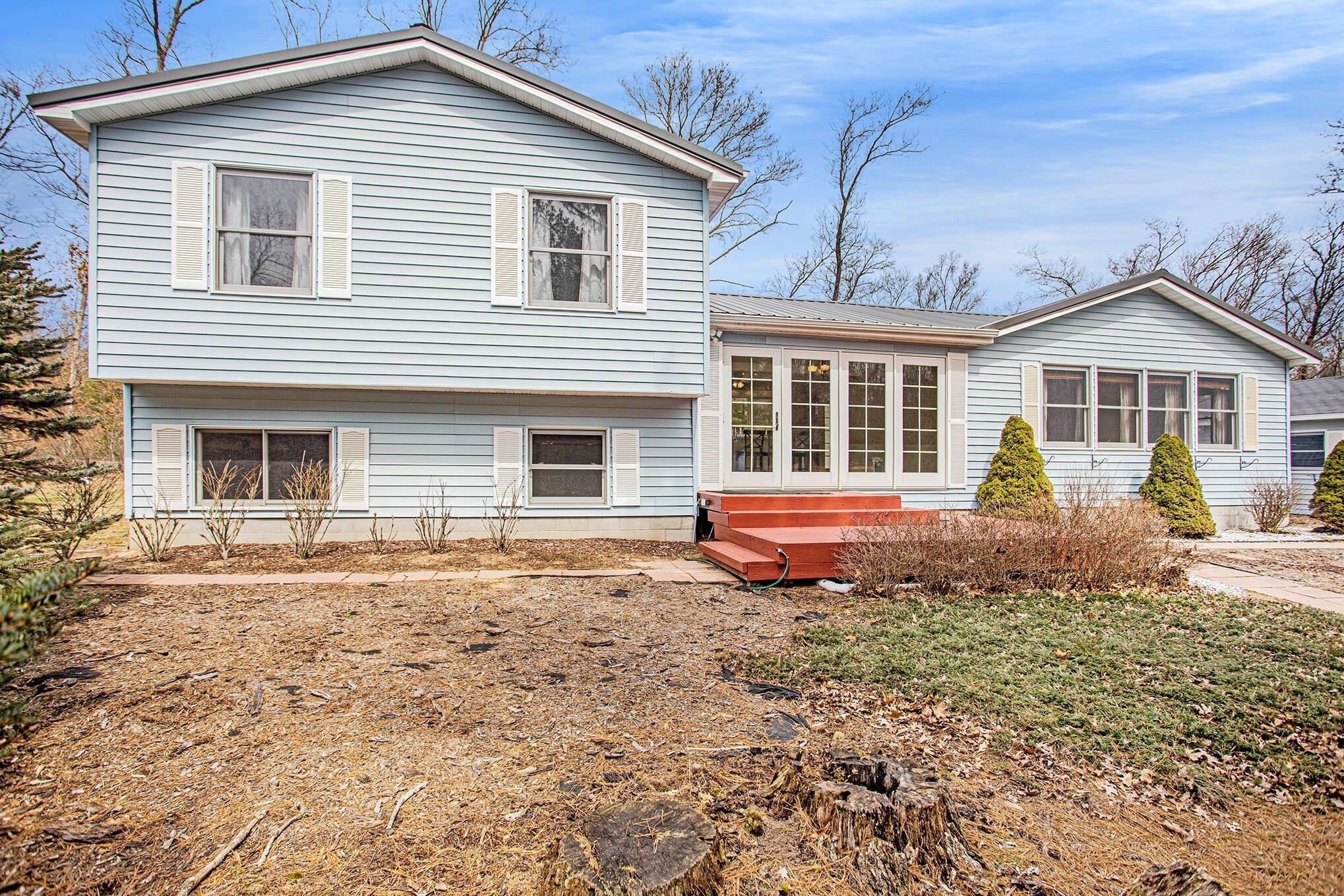 S 116th Ave, Rothbury, MI 49452
