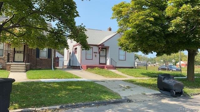Irvington St, Highland Park, MI 48203