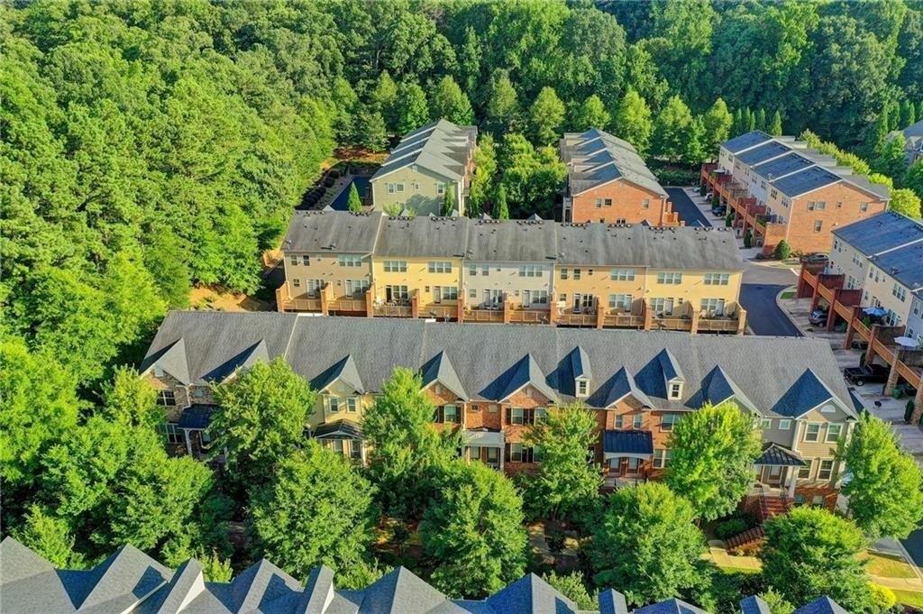 Breyerton Dr Ne, Atlanta, GA 30329