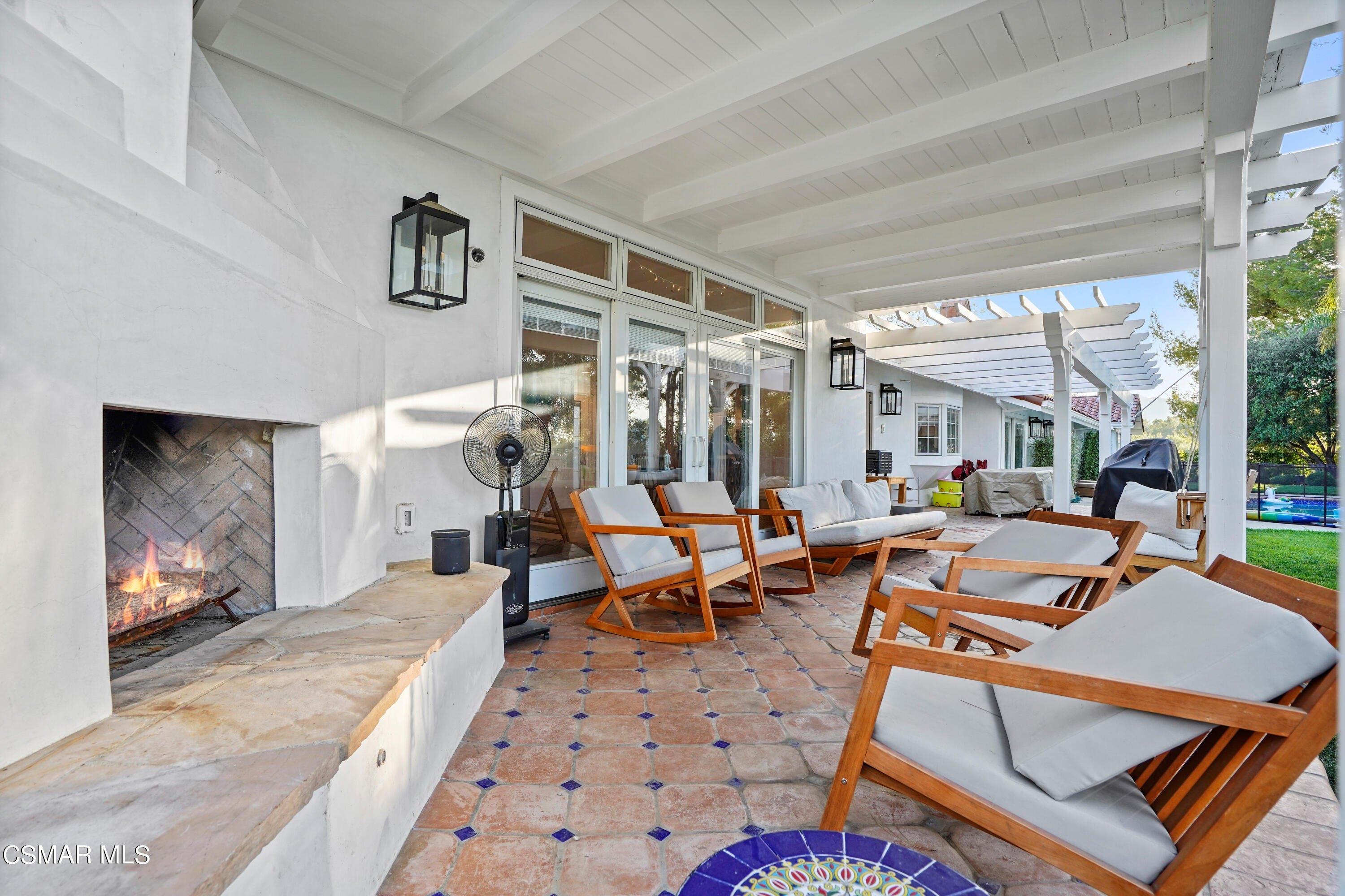 Pinecrest Rd, Thousand Oaks, CA 91361