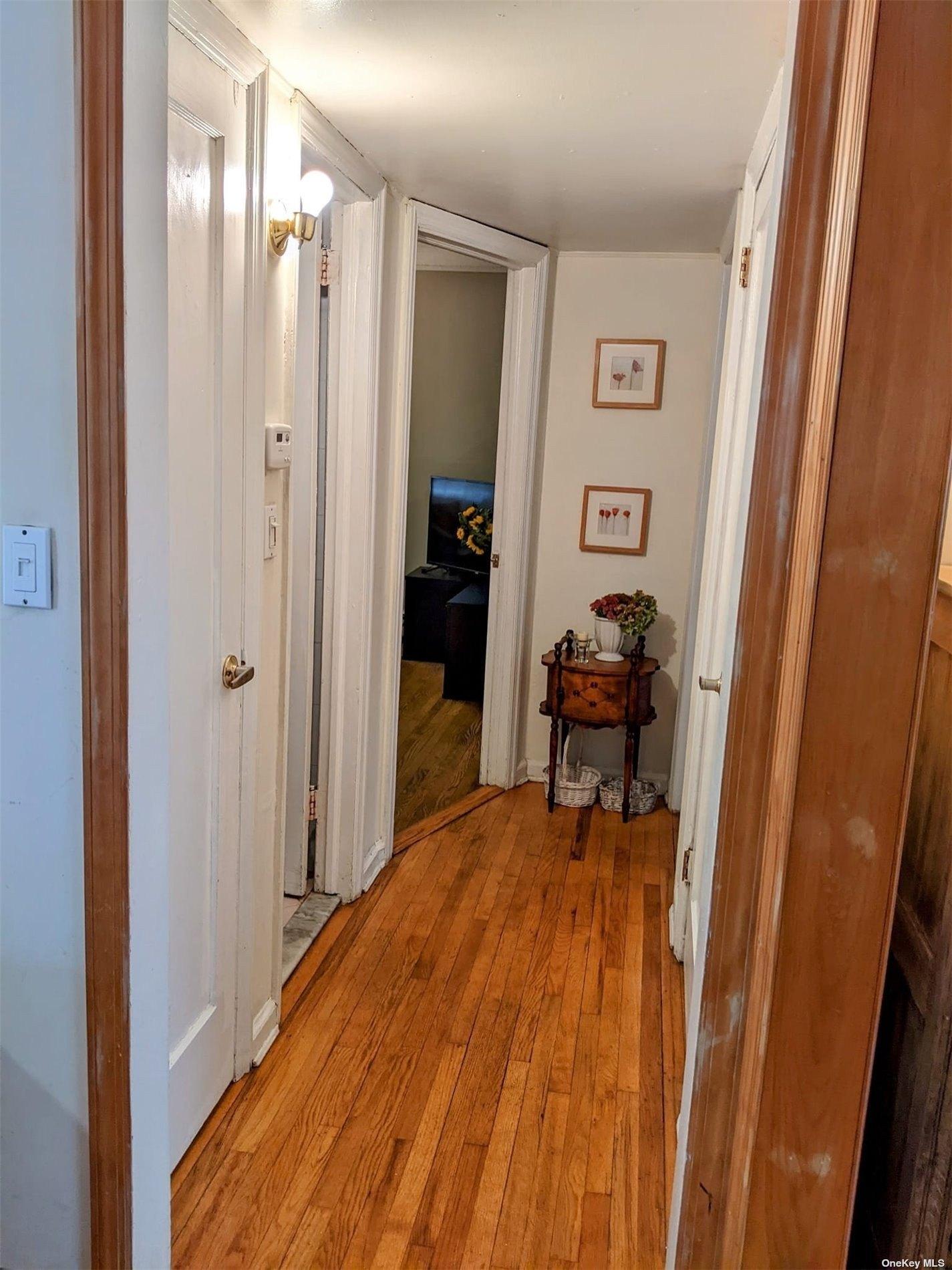 Avondale St, Valley Stream, NY 11581
