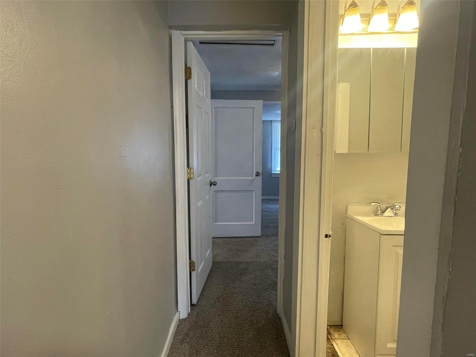 Barto Dr, Saint Louis, MO 63135
