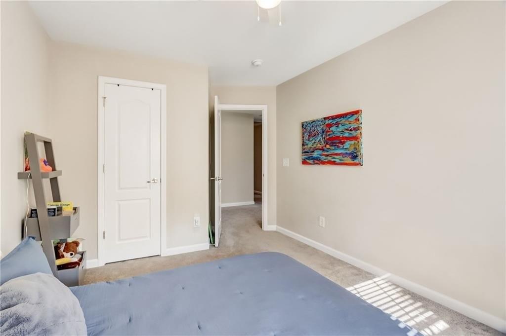 Camdyn Cir, Woodstock, GA 30188