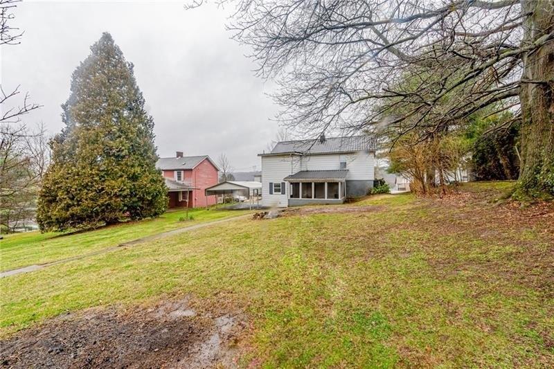 Delaware St, Export, PA 15632