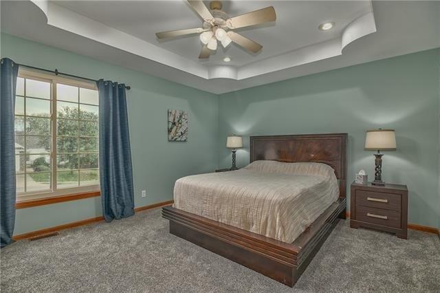 S Sunset Ln, Raymore, MO 64083