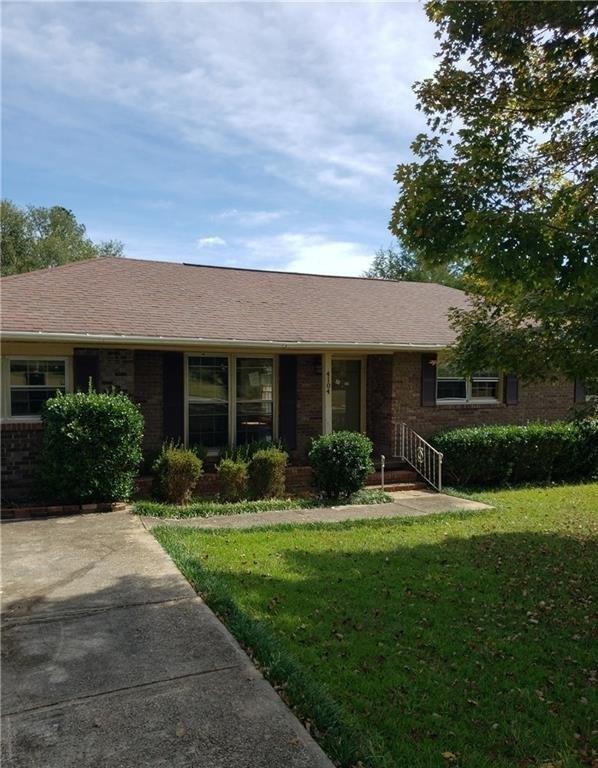 19th Ave, Valley, AL 36854