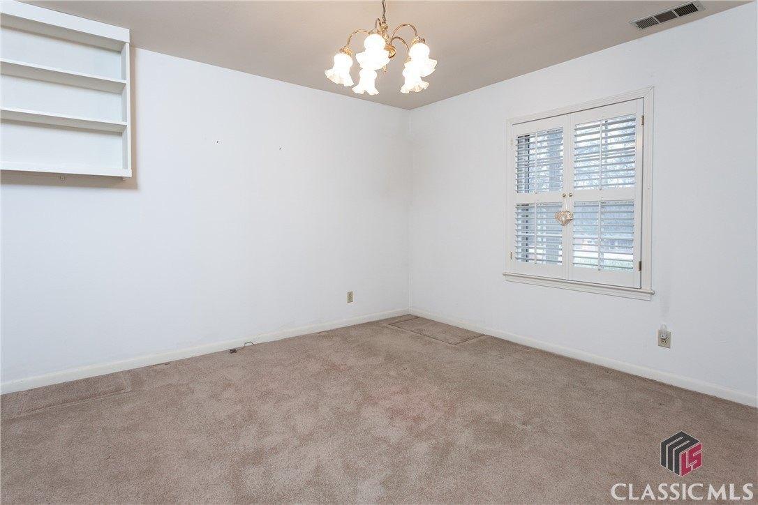 Chandler St, Hartwell, GA 30643
