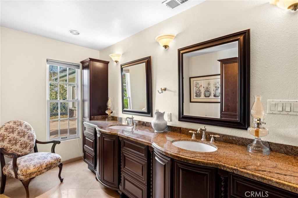 Westminster Pl, Costa Mesa, CA 92627