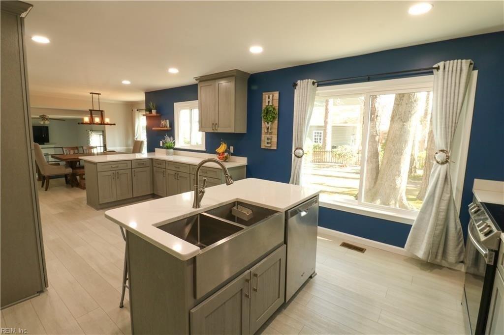 Graham Dr, Newport News, VA 23606