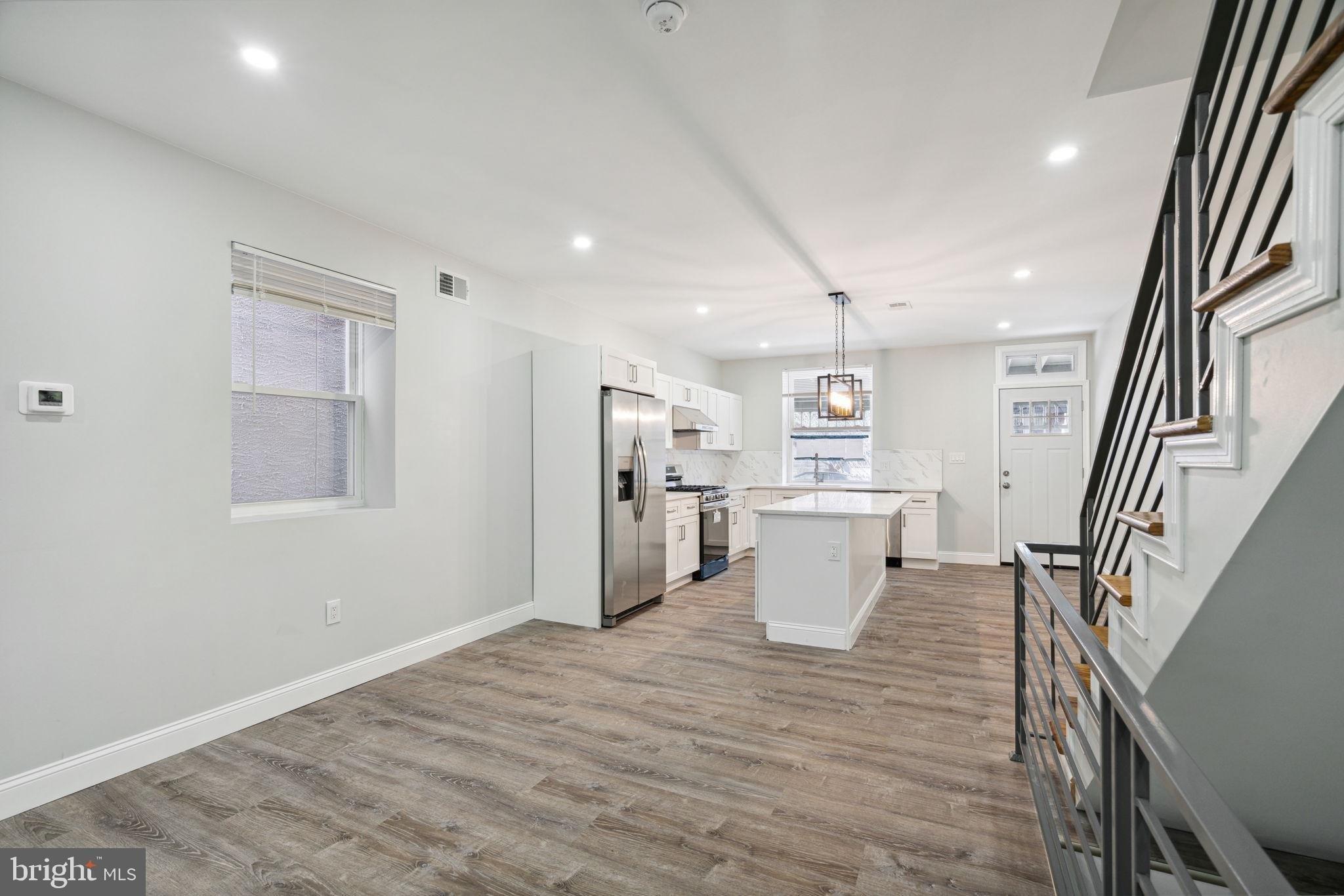 S 42nd St, Philadelphia, PA 19104