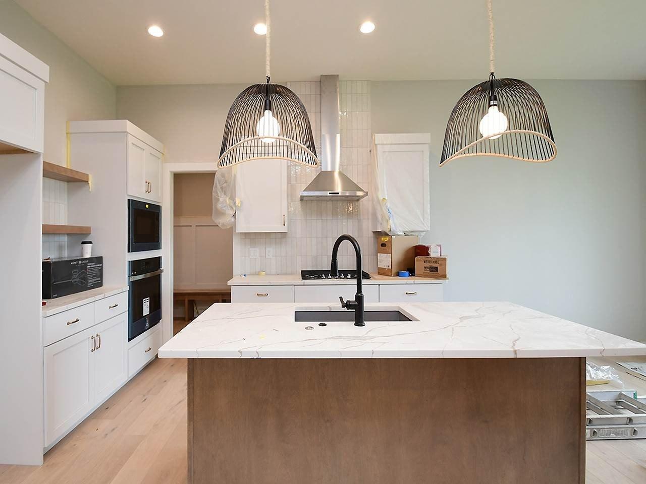 Hartman Ave, Elkhorn, NE 68022
