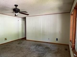 Oak Crest Dr, Marshfield, MO 65706