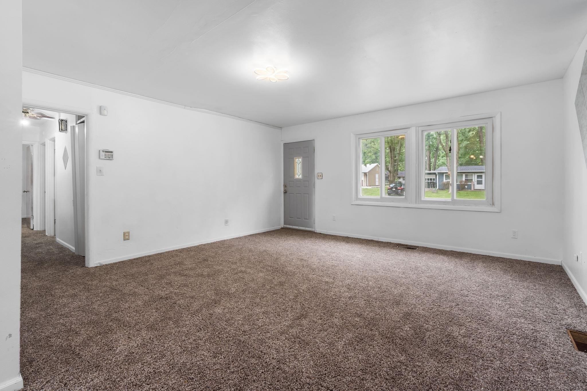 Ormsby St, Fort Wayne, IN 46806