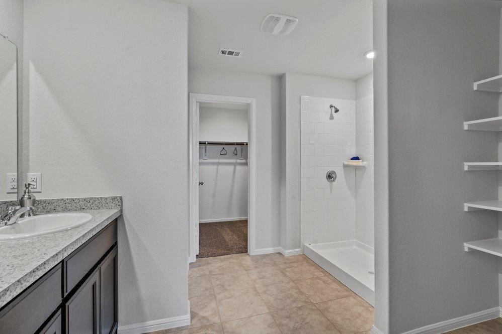 Durango Ln, Cleburne, TX 76033
