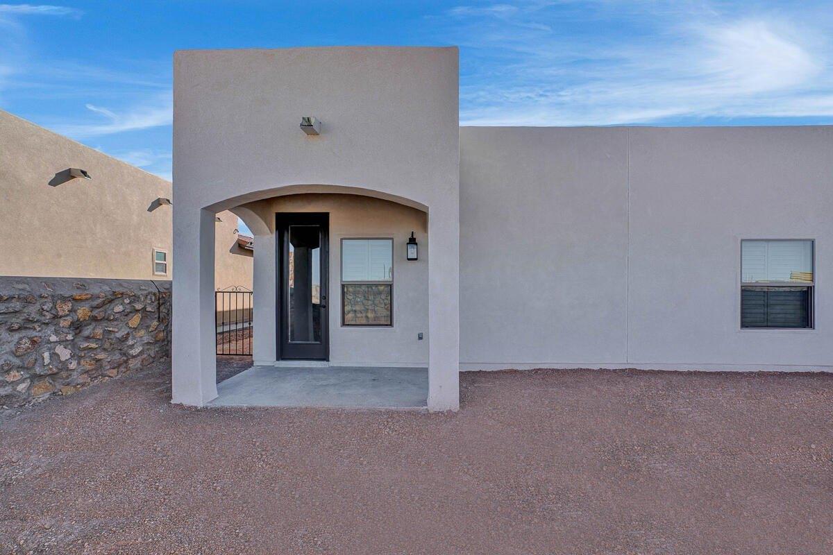 Monmouth Ave, El Paso, TX 79928