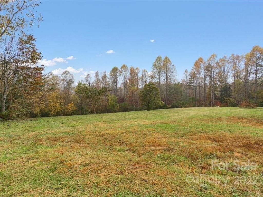 Saddle Back Ln, Mooresville, NC 28115