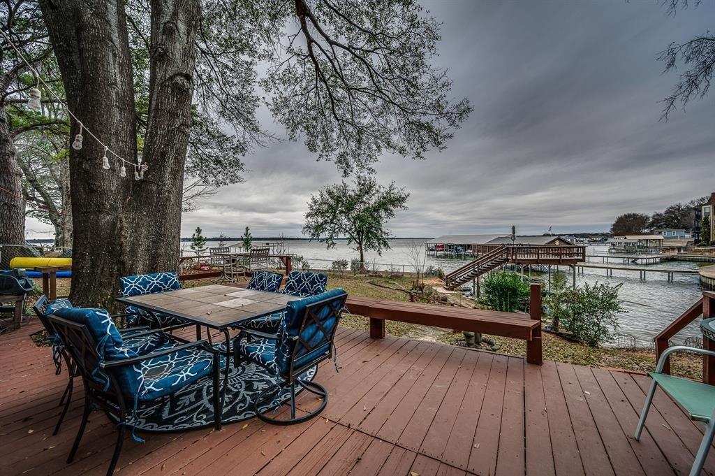Lancelot Dr, Mabank, TX 75156