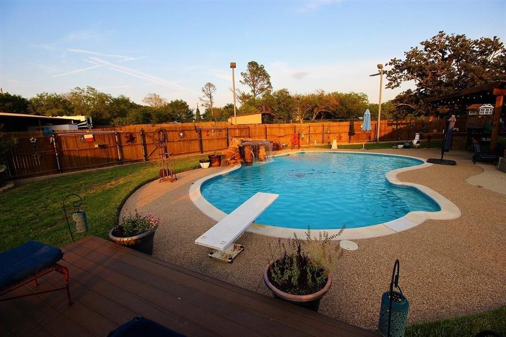 Burleson Retta Rd, Burleson, TX 76028