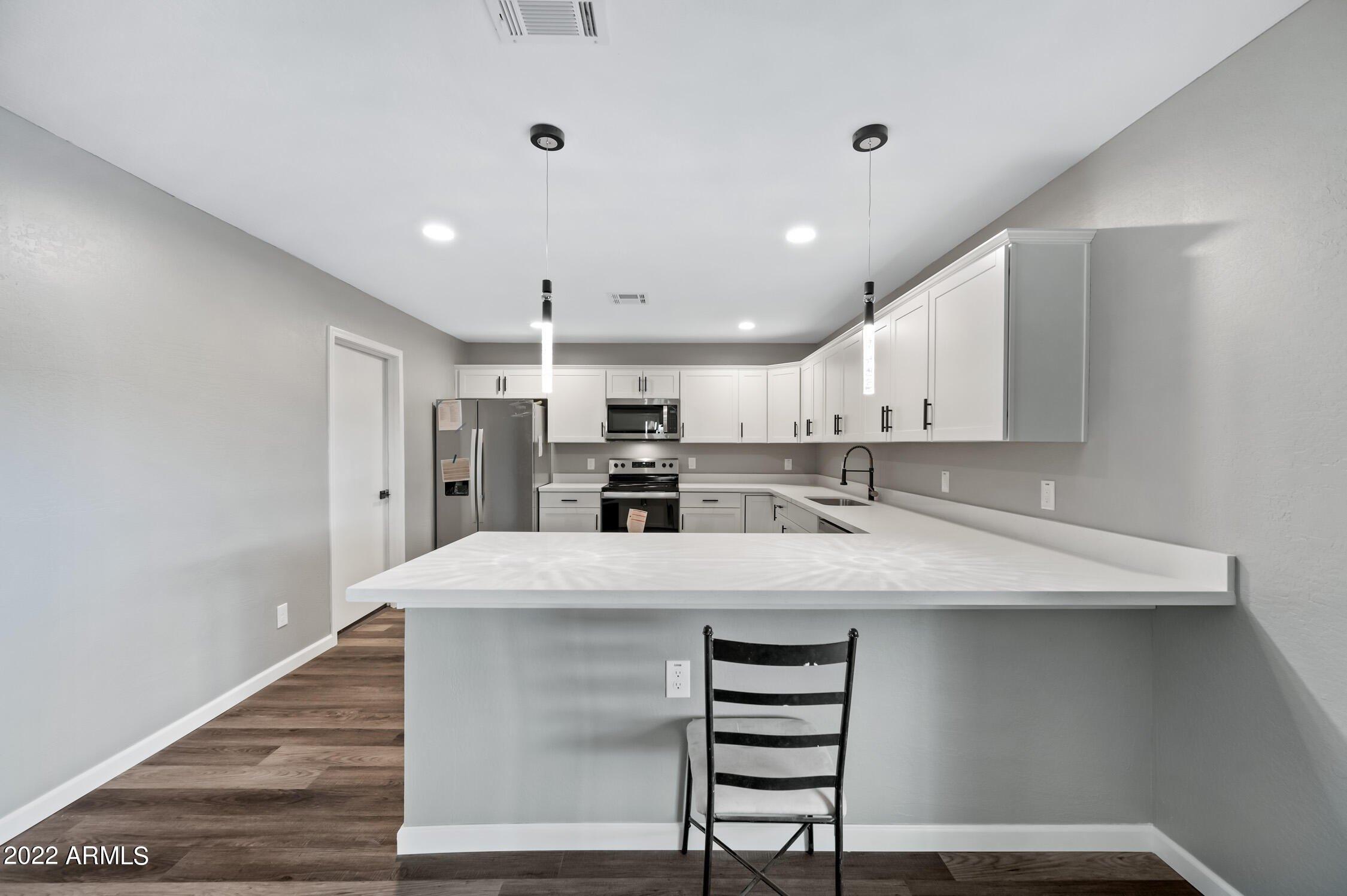 W Caron St, Glendale, AZ 85302